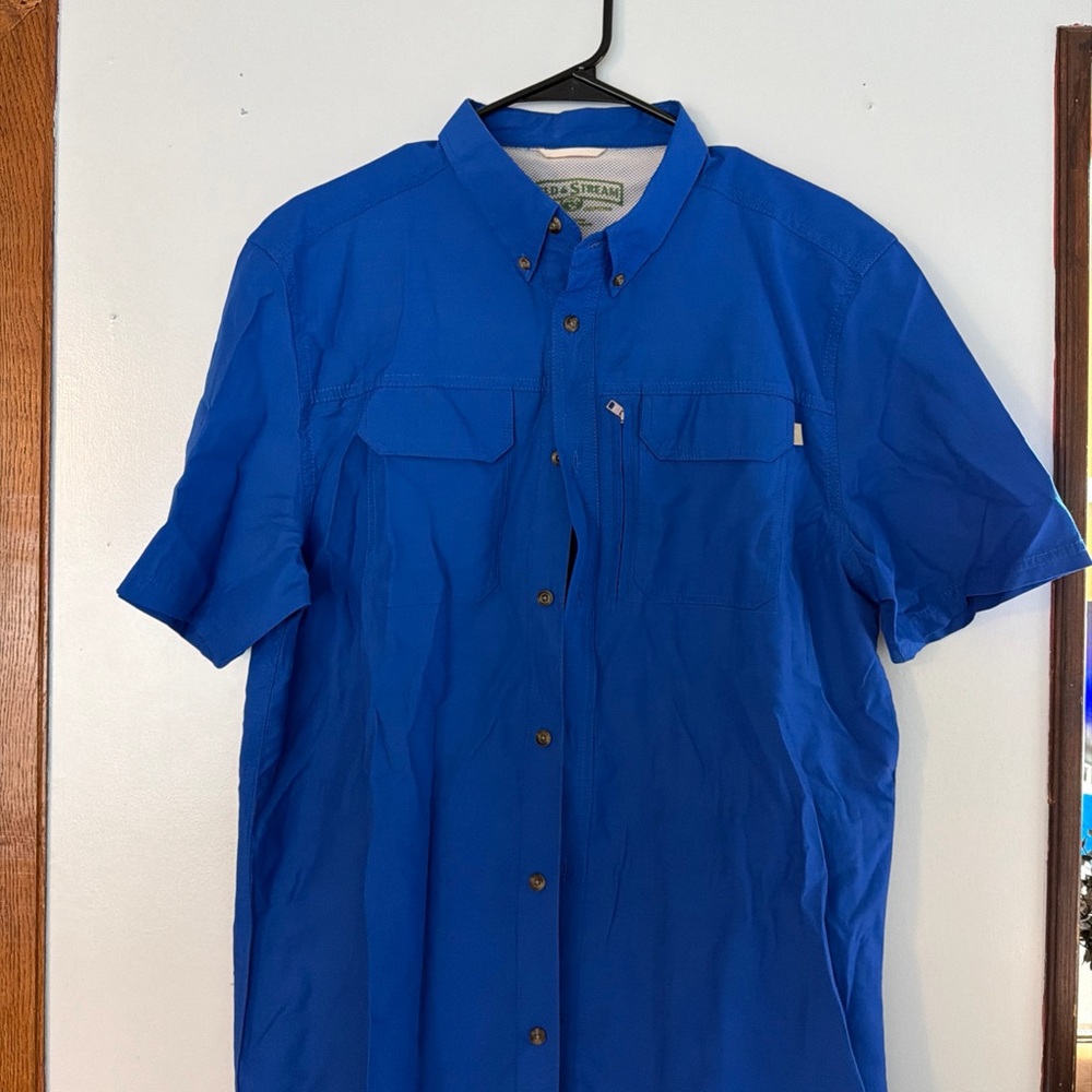 Field and Stream Men’s Blue Button Down